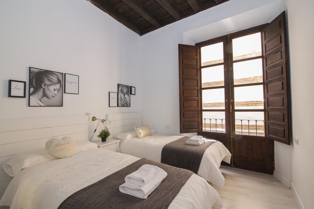 Zahira Suites Granada Ngoại thất bức ảnh